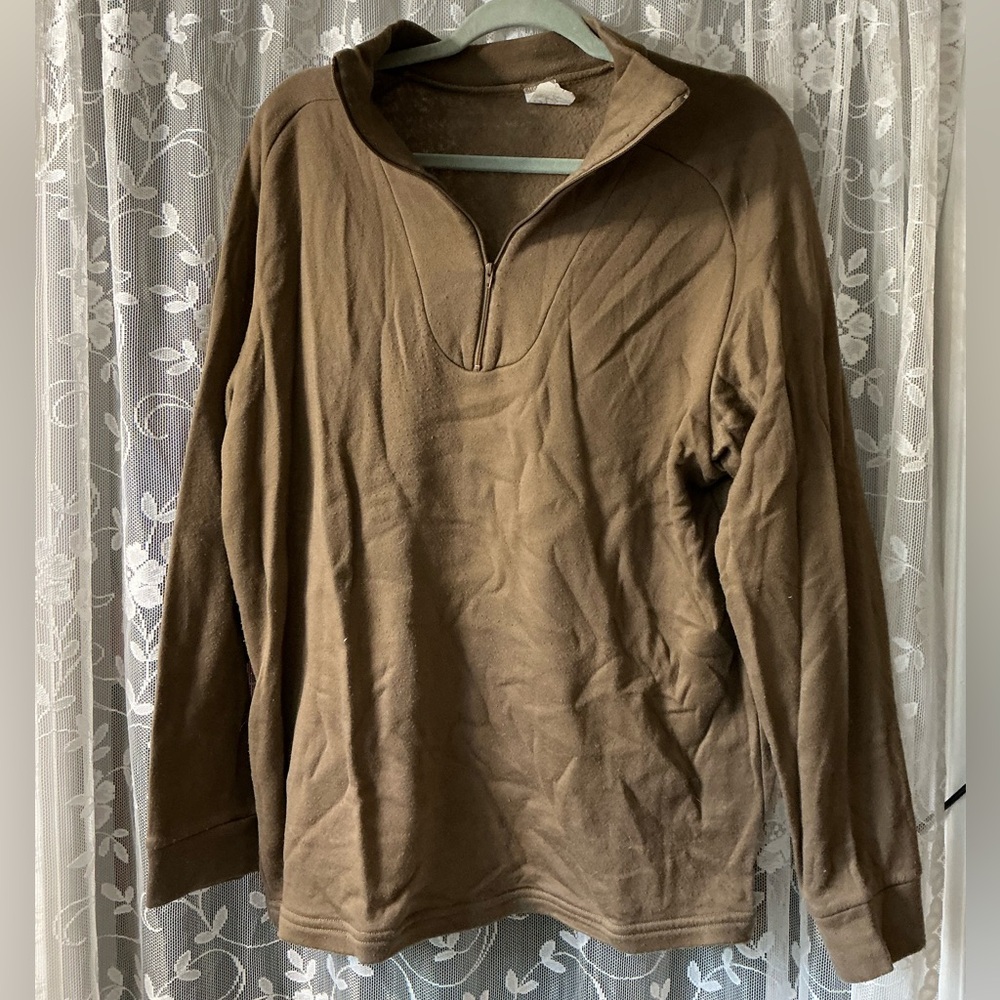 Men's Brown Sweater size large army brown / green color